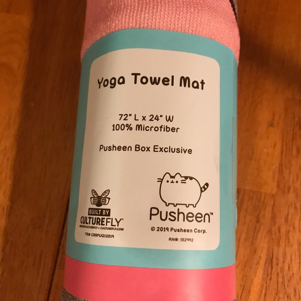 NWT Pusheen box original yoga towel mat